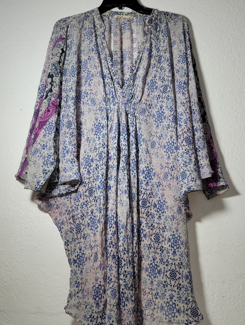 Vintage Boho Floral V-Neck Maxi Dress in Lavender Pink And Blue